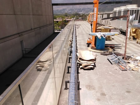 Arranques eléctricos para nuevo proyecto de climatización VRV en Integramedica en Mall Plaza  Egaña.